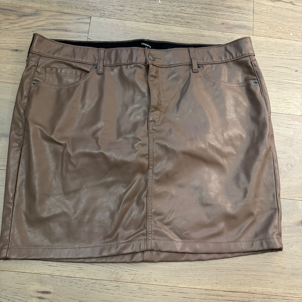 Torrid Womens Plus Size 20 Brown Faux Leather Mini Skirt 5-Pocket Vegan Leather